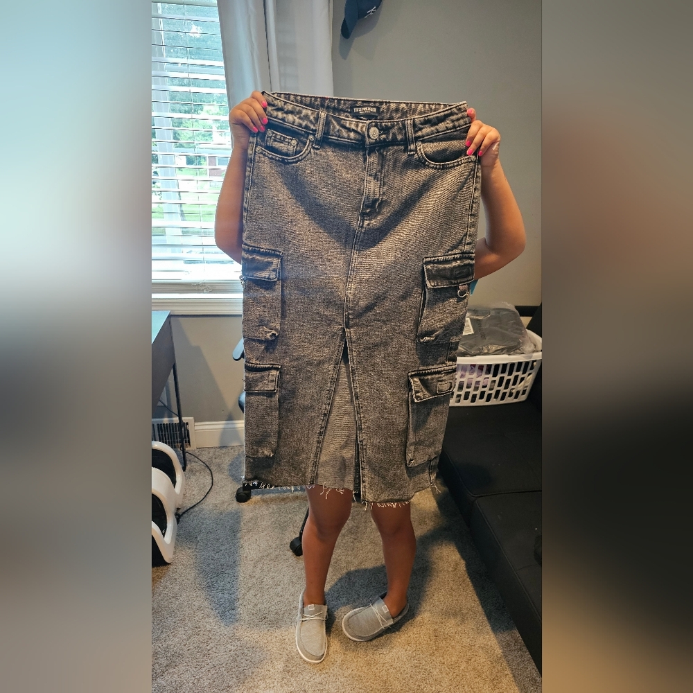 TRUE RELIGION SKIRT